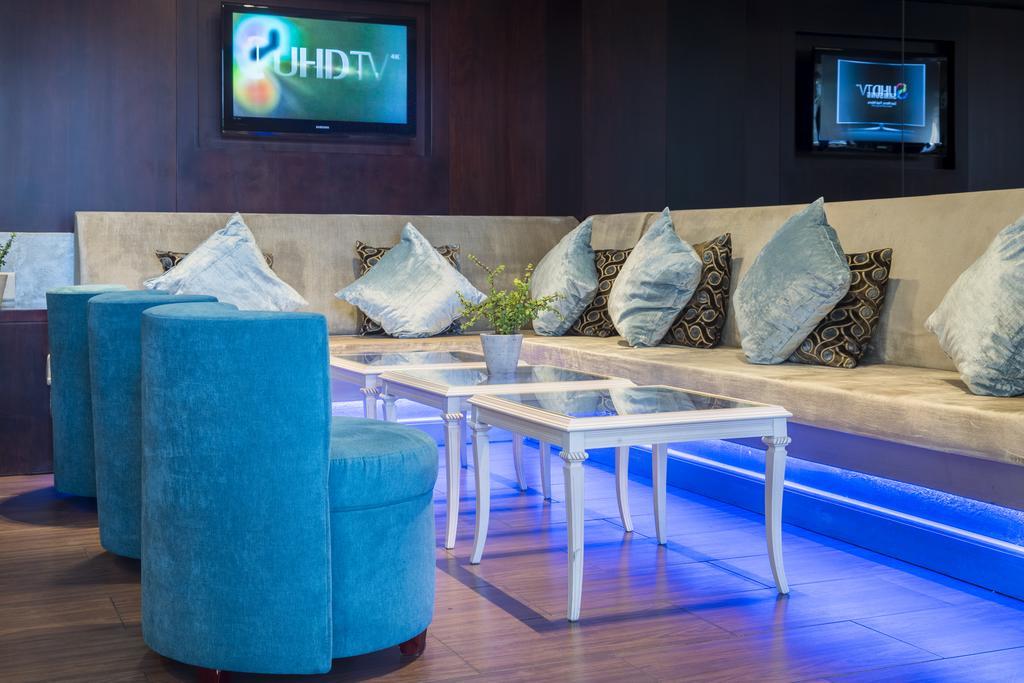 Hotel Le Vendome Ciudad del Cabo Exterior foto The lounge at the airport